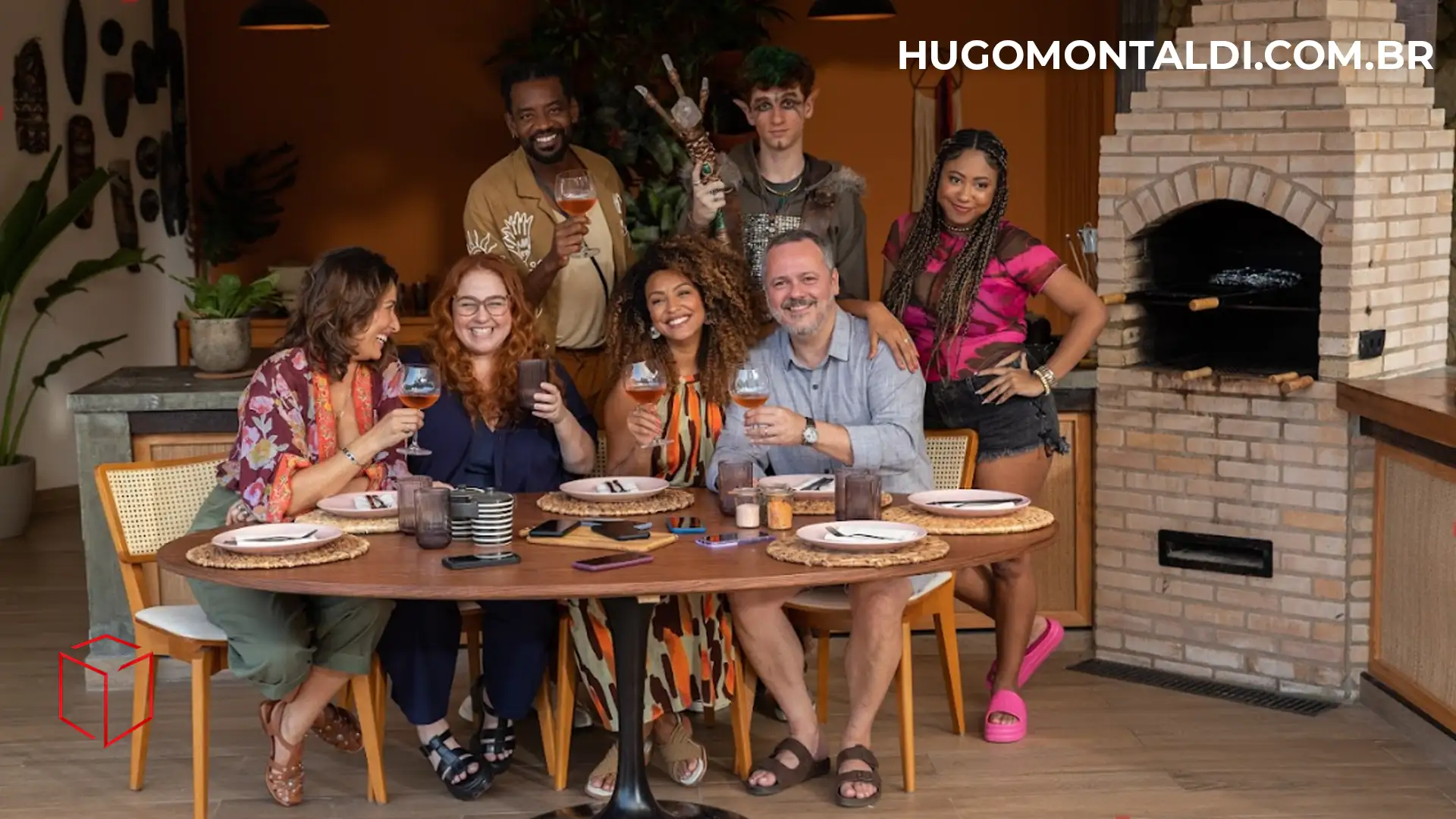 Perfeitos Desconhecidos – Funciona, Mas Falha ao Imprimir Estética Própria